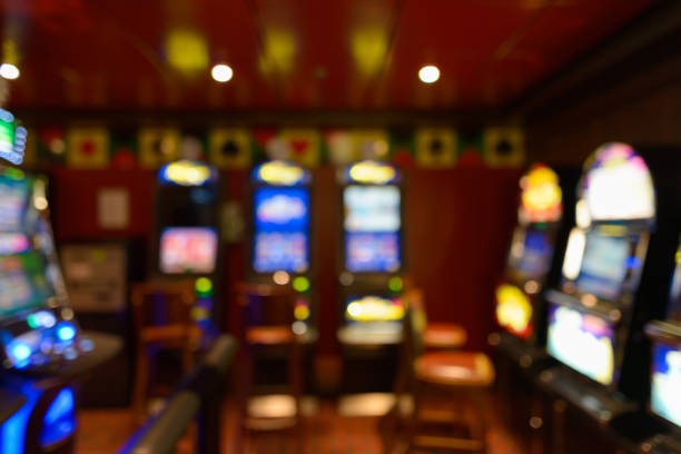 qq212 account dashboard showing welcome bonus, weekly cashback, and Dragon Tiger activity